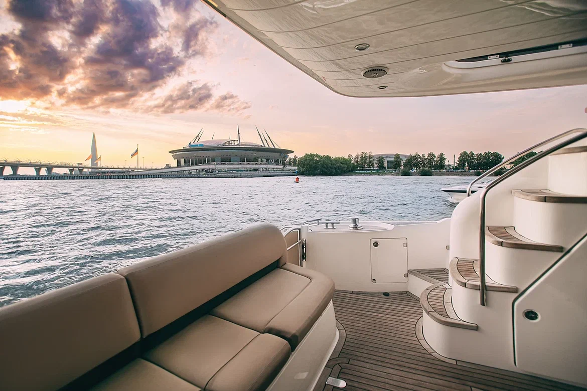 Аренда яхты Princess 58 image- 11